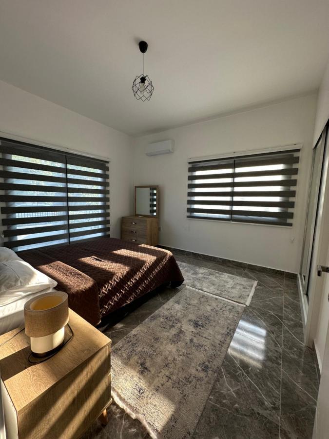 Ozbilge Apartments Kyrenia  Bagian luar foto